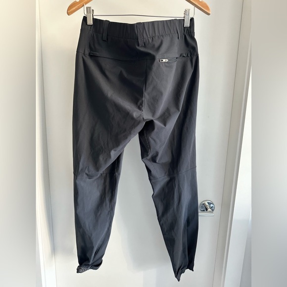 Lululemon’s men’s jogger - Picture 2 of 2